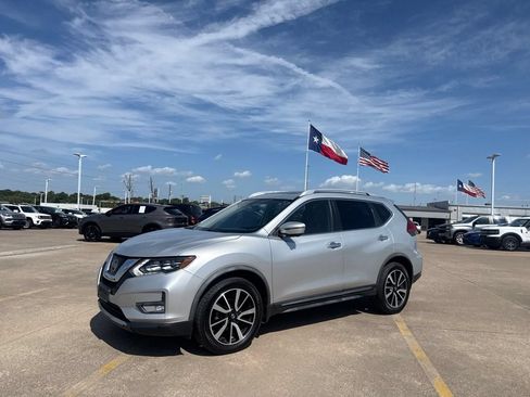 Certified 2017 Nissan Rogue SL w/ SL Premium Package AWD/4WD image 9