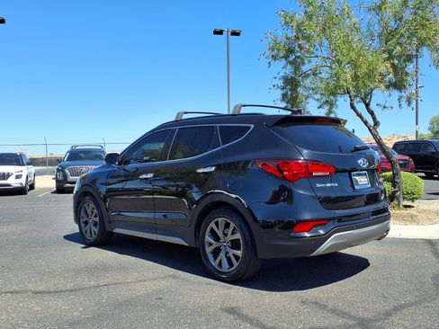 Used 2017 Hyundai Santa Fe Sport FWD image 4