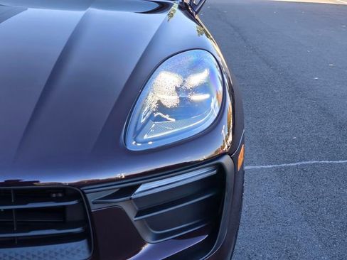 Used 2026 Porsche Macan image 12