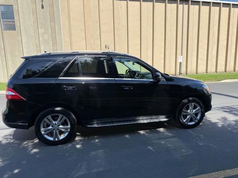 Used 2014 Mercedes-Benz ML 350 ML 350 4MATIC AWD 4dr SUV image 27