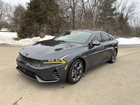 Used 2021 Kia K5 EX w/ EX Premium Package image 2