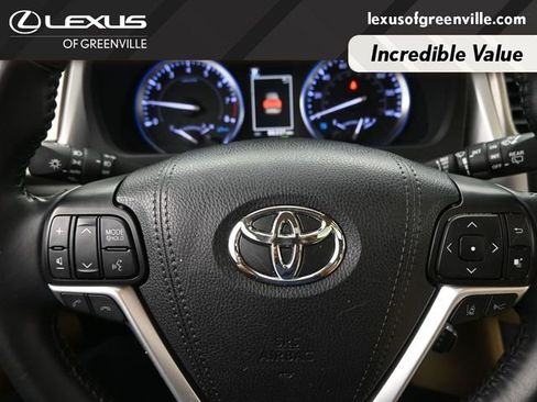 Used 2019 Toyota Highlander XLE image 13