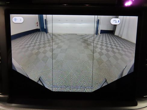 Used 2025 Ford F150 Lariat w/ Tow/Haul Package image 25