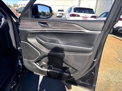 Used 2022 Jeep Grand Cherokee Limited 4xe AWD/4WD image 28