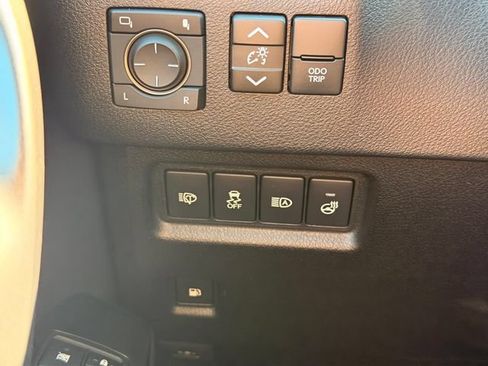 Used 2023 Lexus GX 460 Premium w/ Premium Package AWD/4WD image 19