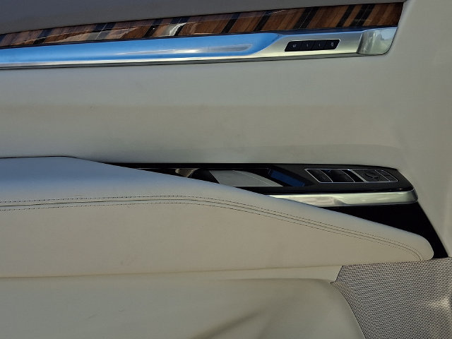 Used 2025 Cadillac Escalade Sport Platinum AWD/4WD image 12