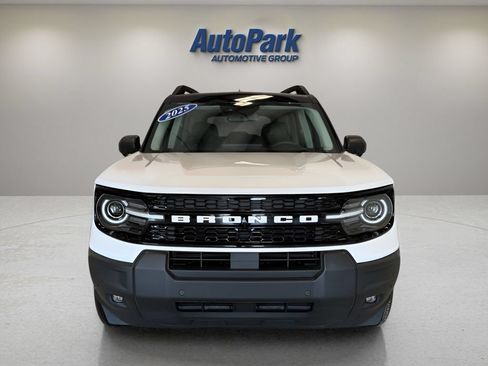 Certified 2025 Ford Bronco Sport Outer Banks w/ Outer Banks Tech Package+ AWD/4WD image 2