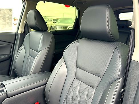 New 2026 Nissan Rogue Platinum AWD/4WD image 11