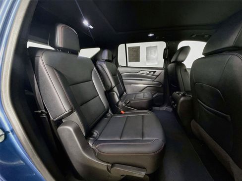 Used 2025 Chevrolet Traverse Z71 AWD/4WD image 30