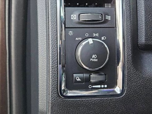 Used 2017 RAM 1500 Laramie w/ Convenience Group image 11