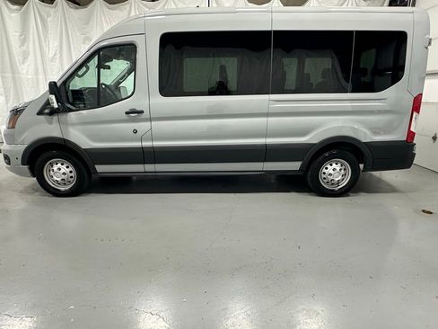 Used 2025 Ford Transit 350 XLT image 4