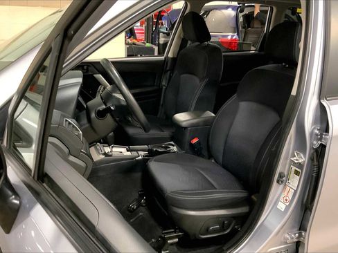 Used 2016 Subaru Forester 2.5i Premium w/ All-Weather Package image 9