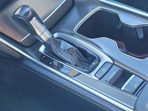 Used 2022 Honda Accord EX-L image 25