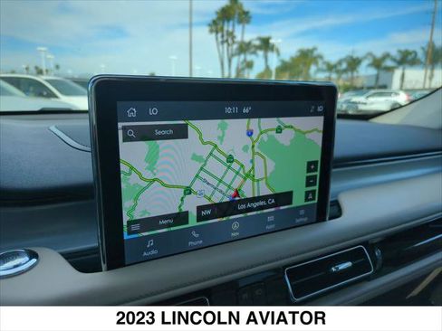 Certified 2023 Lincoln Aviator 2WD w/ Class IV Trailer Tow Package image 18