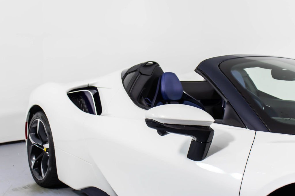 Certified 2022 Ferrari SF90 Spider AWD/4WD image 16