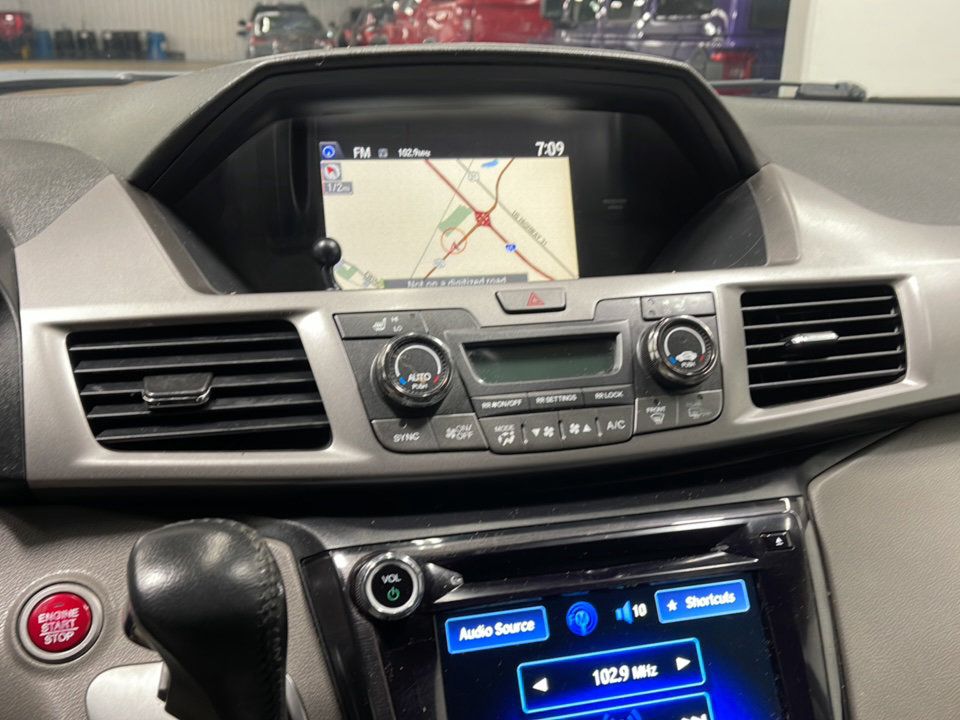 Used 2016 Honda Odyssey Touring image 8