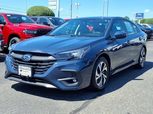 Used 2025 Subaru Legacy Premium AWD/4WD image 3