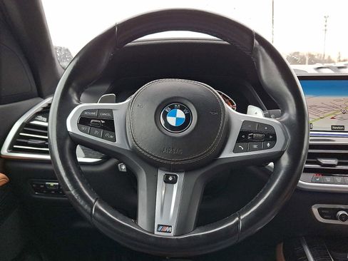 Used 2022 BMW X7 xDrive40i w/ M Sport Package image 17