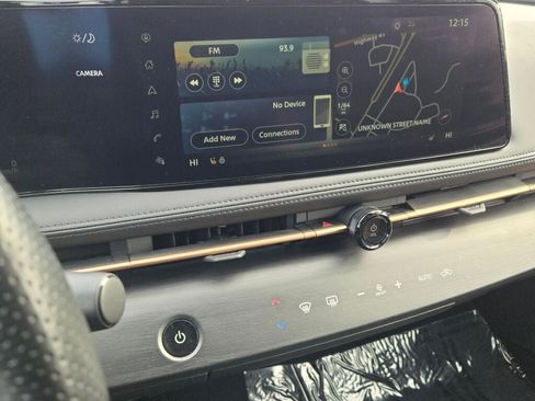 Used 2023 Nissan Ariya AWD image 26