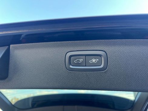 Used 2019 Volvo XC90 T6 Momentum w/ Protection Package image 28