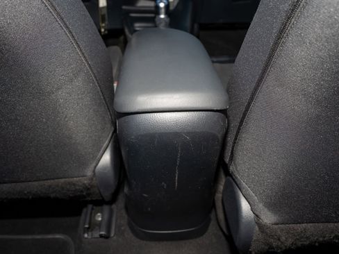 Used 2019 Toyota C-HR LE image 18