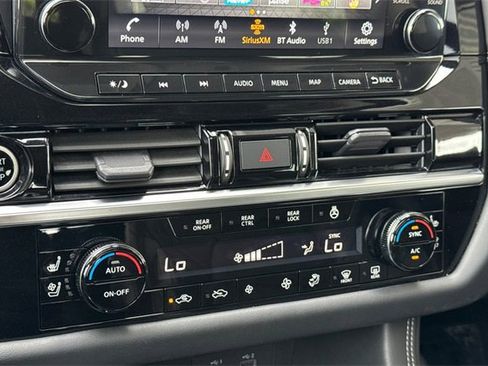 Used 2023 Nissan Pathfinder Platinum image 26