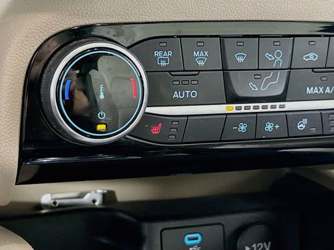 Used 2022 Ford Escape SEL w/ Technology Package FWD image 20