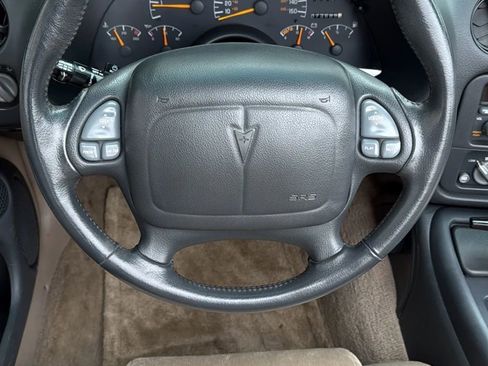Used 1996 Pontiac Firebird Trans Am RWD image 17