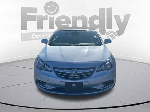 Used 2018 Buick Cascada Premium image 2