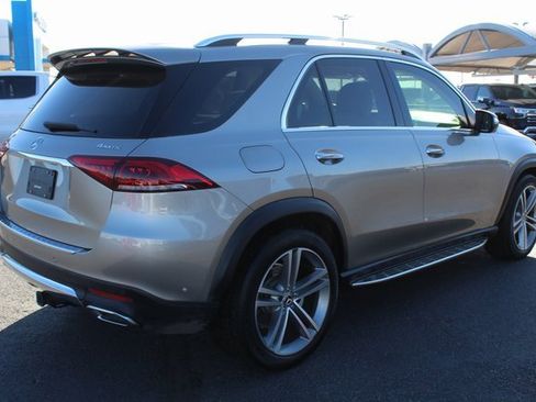 Used 2022 Mercedes-Benz GLE 350 4MATIC image 3