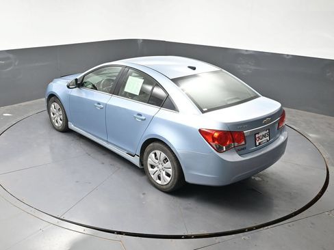 Used 2012 Chevrolet Cruze LS FWD image 42