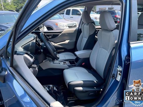 Certified 2023 Subaru Forester Premium AWD/4WD image 9