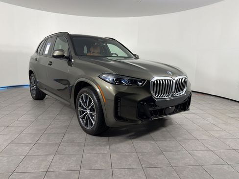 Used 2026 BMW X5 xDrive40i w/ M Sport Package AWD/4WD image 7