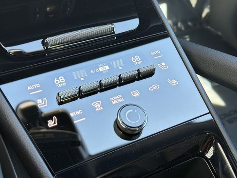 New 2026 Porsche Cayenne S image 15