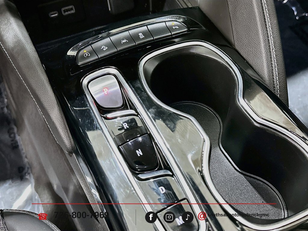 Used 2023 Buick Envision Preferred w/ Sport Touring Package AWD/4WD image 17