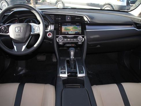 Used 2016 Honda Civic Touring image 17
