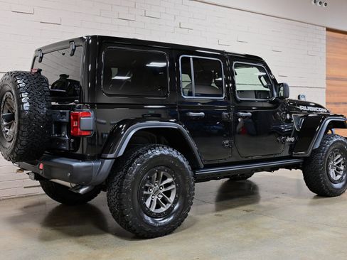 Used 2024 Jeep Wrangler Unlimited Rubicon 392 image 8