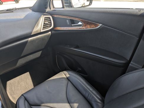 Used 2017 Lincoln MKX Reserve image 21