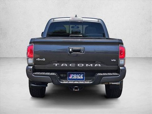 Used 2017 Toyota Tacoma Limited w/ Tow Package AWD/4WD image 7