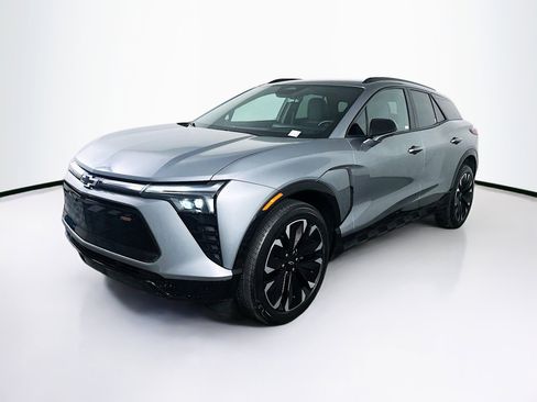 Used 2024 Chevrolet Blazer EV RS AWD/4WD image 3