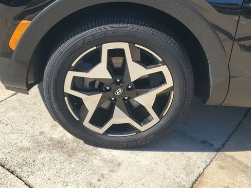 Used 2022 Hyundai Santa Cruz Limited image 11