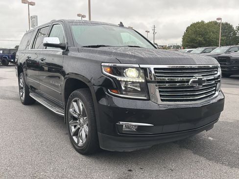 Used 2015 Chevrolet Suburban LTZ image 3