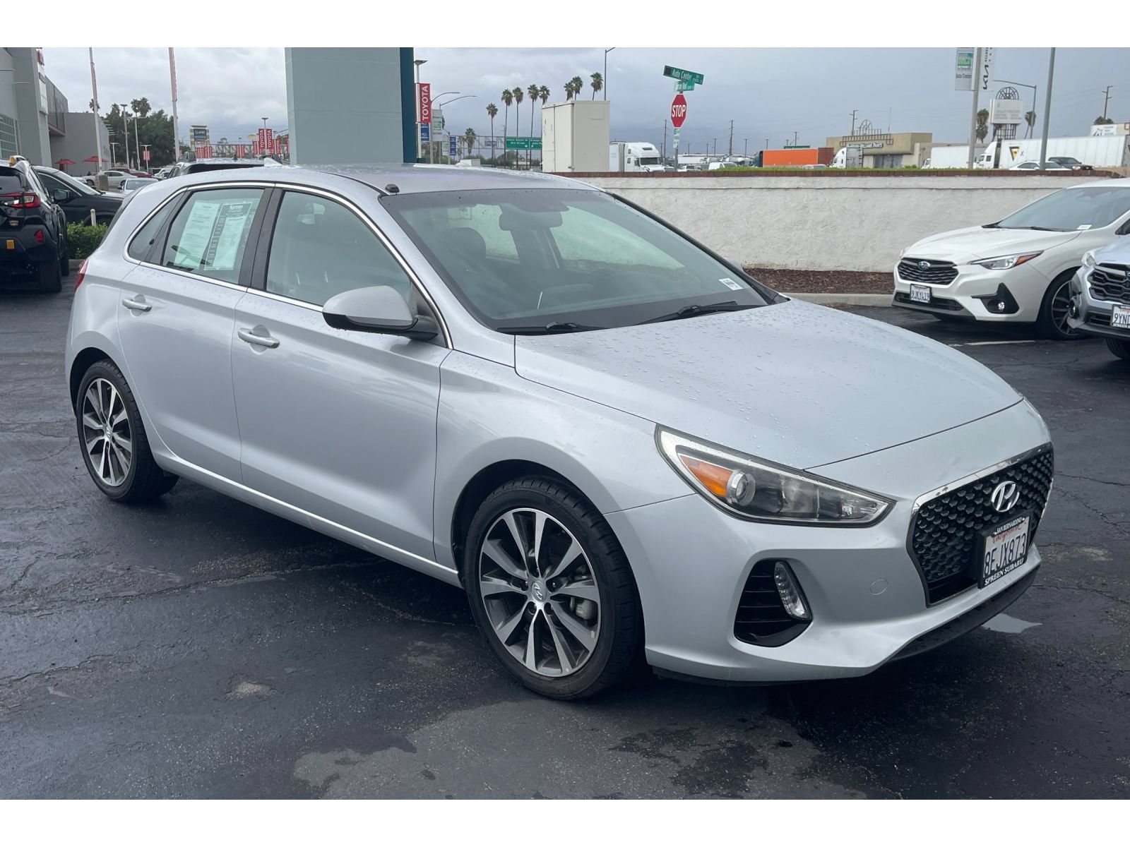 Used 2018 Hyundai Elantra GT FWD image 8