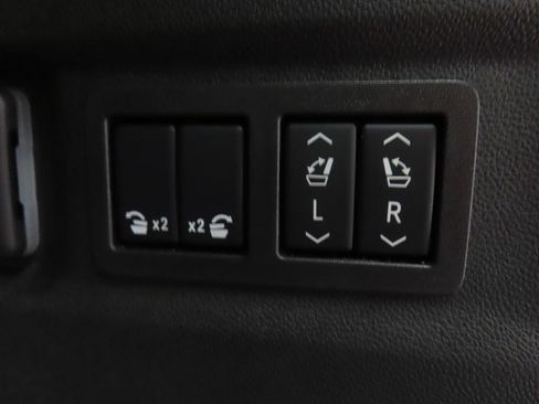 Used 2026 GMC Yukon XL AT4 Ultimate AWD/4WD image 41