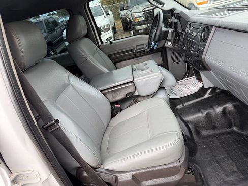 Used 2012 Ford F450 XL w/ PWR Equipment Group image 19