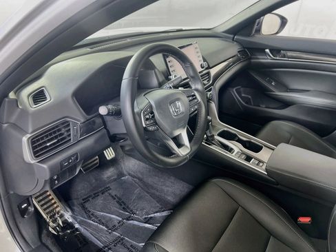Used 2022 Honda Accord Sport image 9