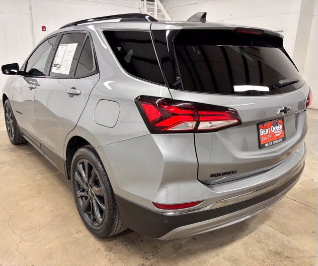 Used 2023 Chevrolet Equinox RS w/ RS Leather Package FWD image 4