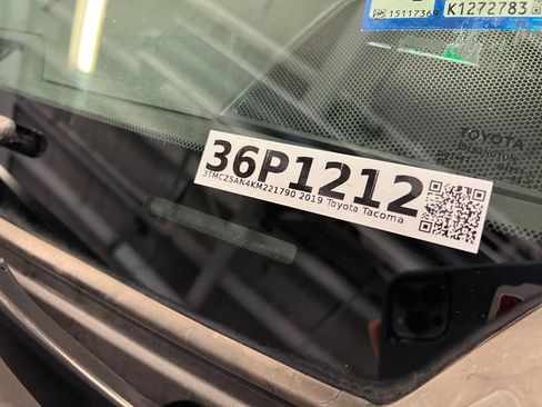 Used 2019 Toyota Tacoma SR5 image 37