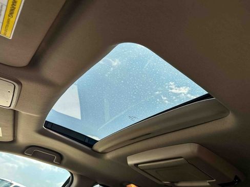 Used 2019 Honda Pilot Elite image 16