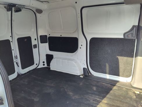 Used 2018 Nissan NV200 SV w/ Navigation Package image 17